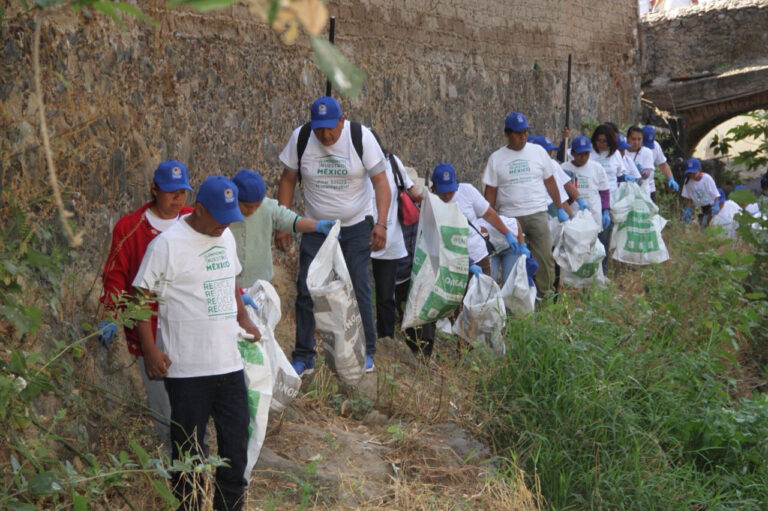 Trabajos de limpieza ambiental